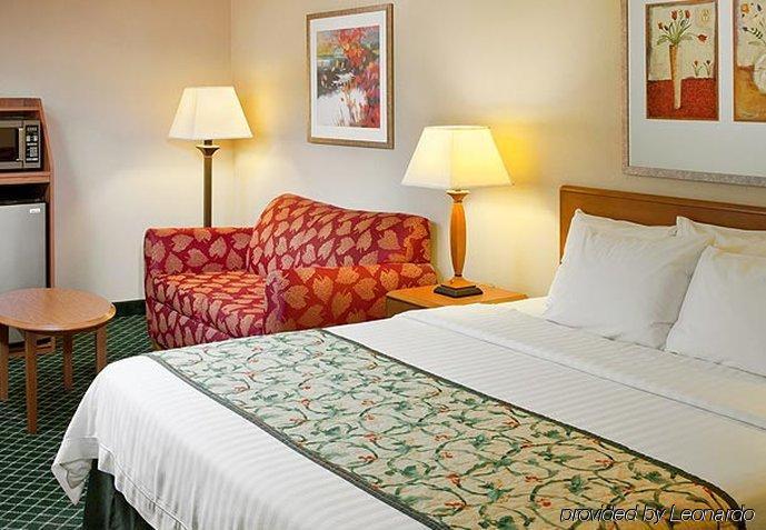 Fairfield Inn By Marriott Port Huron Exterior photo